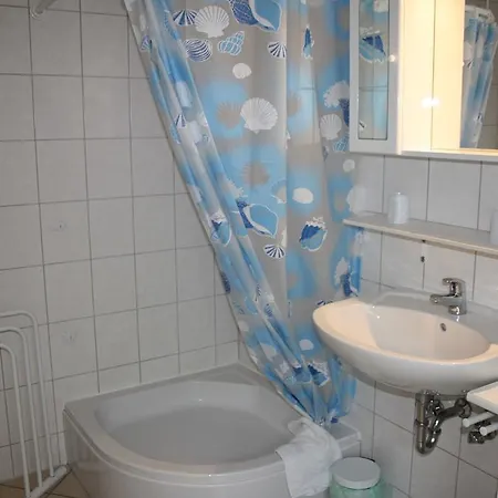 In I Apartment